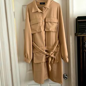 Never worn I should of gotten a 3x. Good for the fall, it’s kinda a heavy dress